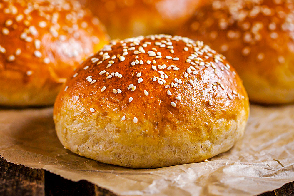 Panini per hamburger: soffici, dorati e irresistibili